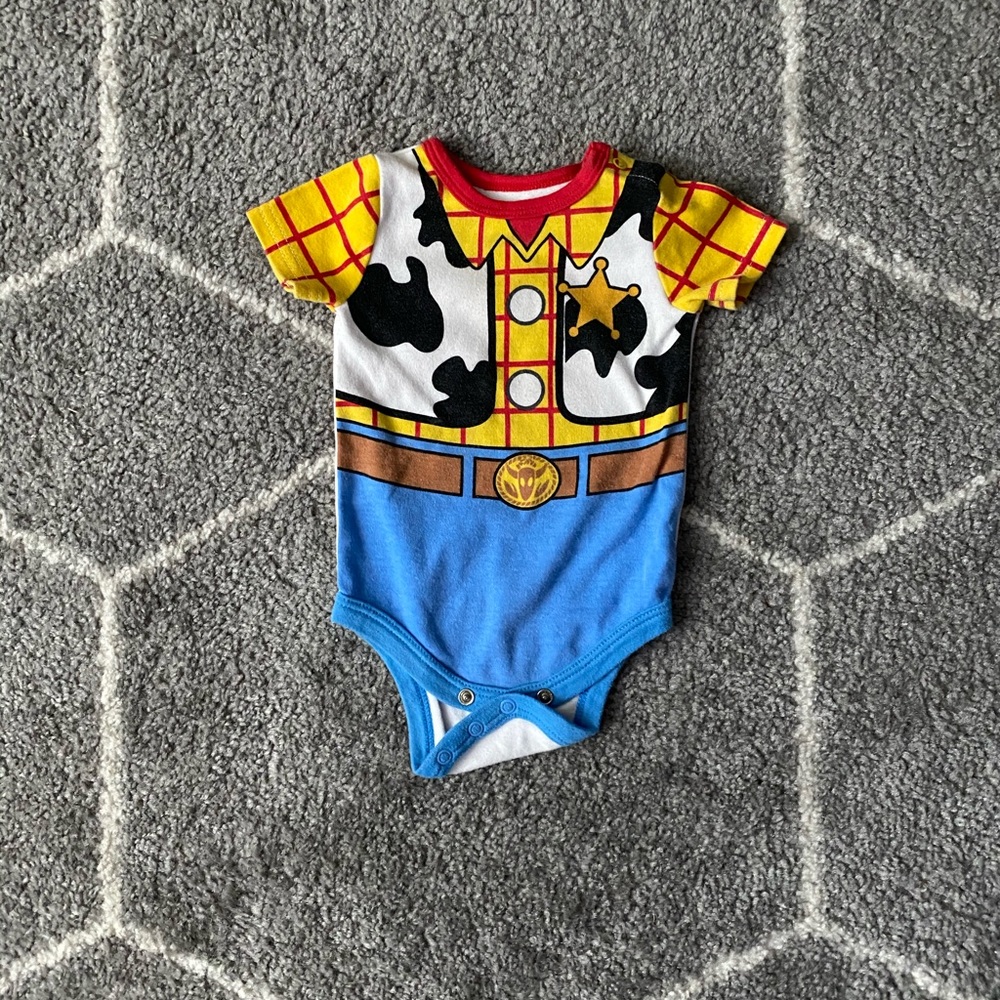 Sheriff Woody baby boy onesie bodysuit